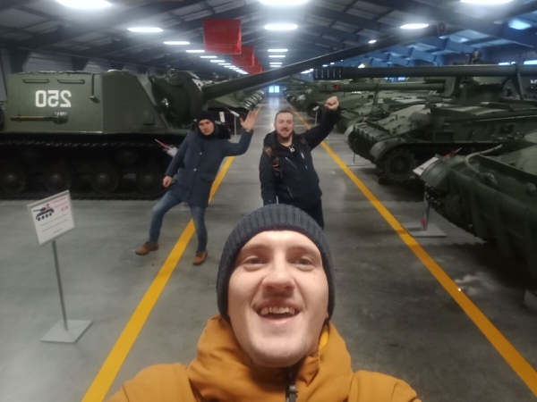 «На всю дорогу — 400 литров топлива». Белорус проехал на кемпере по России и рассказал о впечатлениях