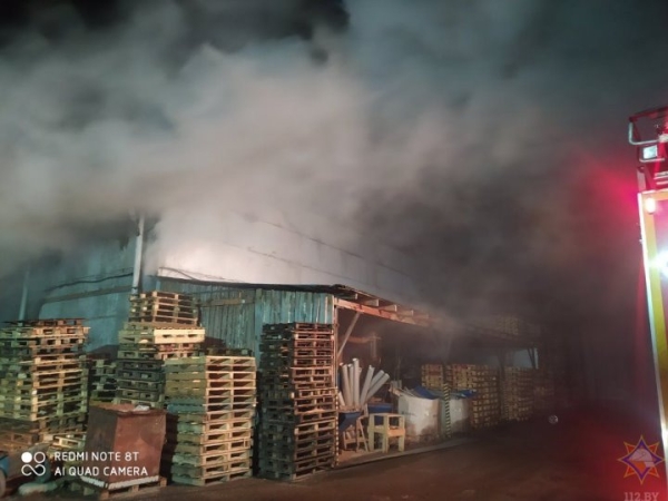 В Бресте горел склад, а в Дрогичине – торговый павильон