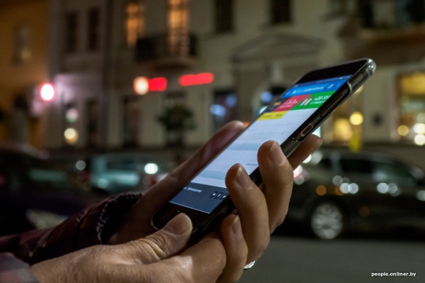 Ударила чужого ребенка, разбила лобовое стекло. Истории белорусов, которые не контролируют себя