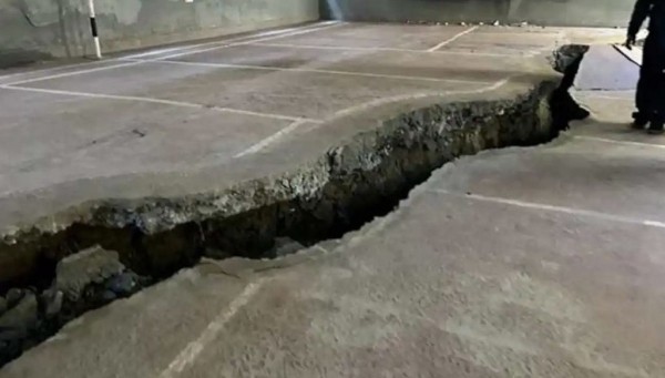 В Индии проваливается под землю целый город. Власти не могут разобраться в причинах