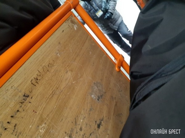 Безбилетница избила контролера общественного транспорта. Возбуждено уголовное дело