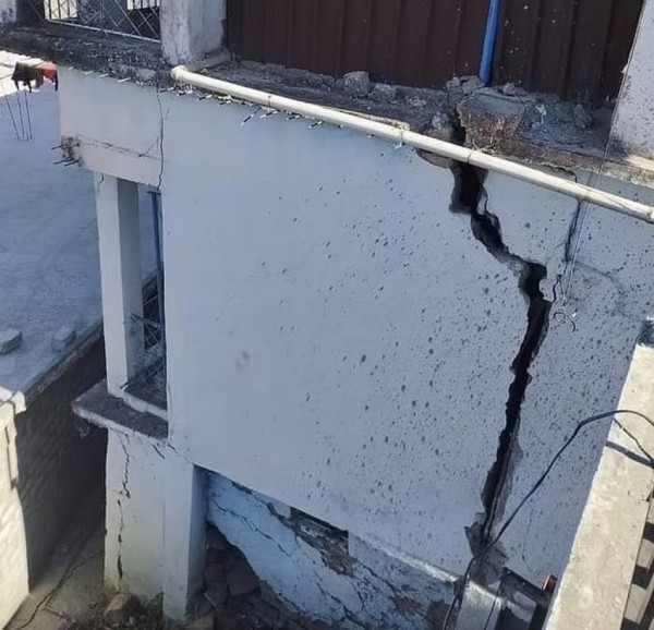 В Индии проваливается под землю целый город. Власти не могут разобраться в причинах