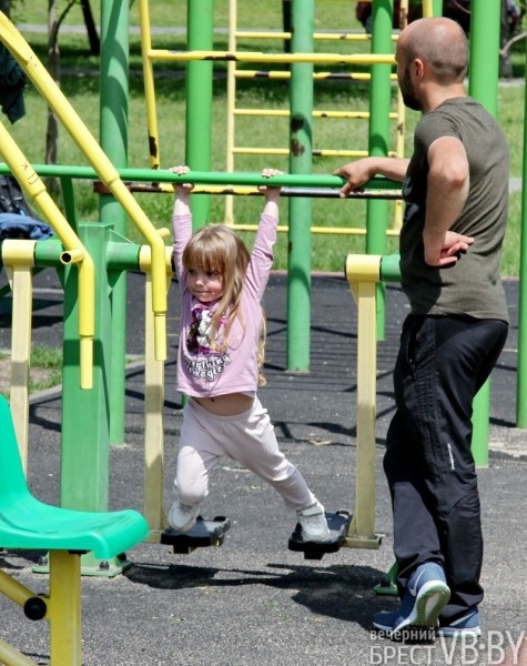 Прогулка по Набережной Бреста. Фоторепортаж