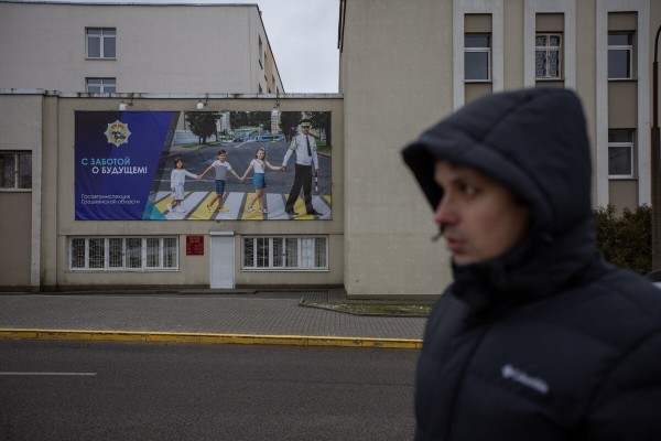 Белорус хотел поставить автомобиль на учет, но в ГАИ его ждал неприятный сюрприз. «Машиной пользоваться не могу, сбыть ее – тоже»