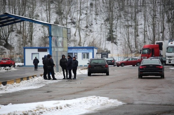 Перекупы-нелегалы придумали схему, как уйти от безналичного расчёта. Разбирались, в чём суть