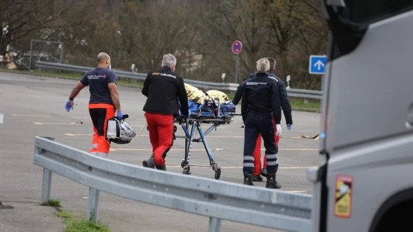 В Германии загорелся и взорвался грузовик с водителем из Беларуси. Его экстренно увезли на вертолете