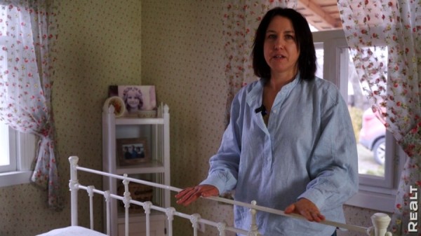 Две веранды и пять печей. Семья отремонтировала родительский дом в Брестской области и превратила его в уютную усадьбу