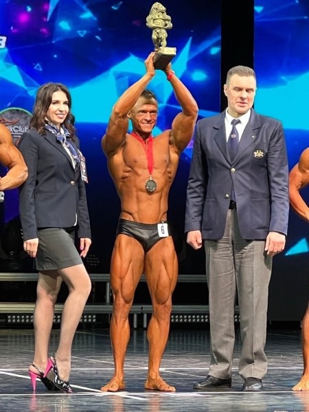 Успешный дебют: брестчанин завоевал первые места в чемпионате РБ по бодибилдингу и стал абсолютным чемпионом