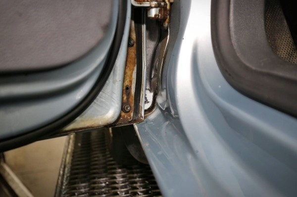 «Брал новым у дилера в 2009 году». Белорус показал VW Jetta 1.9 TDI, который до сих пор обслуживает у «официалов»