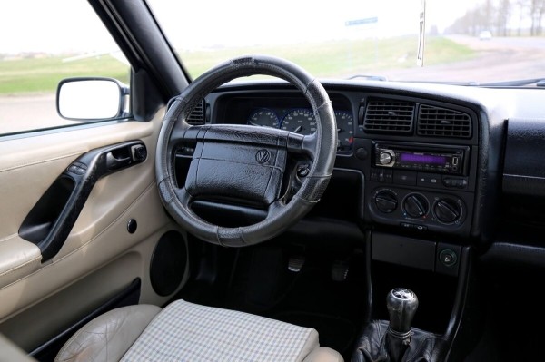 «Покраска обошлась в $3 200». В Беларуси нашли редкий VW Passat VR6 (B4)