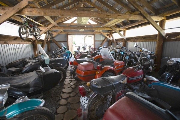 Легендарный тульский «Муравей» и венгерская «Паннония». Белорус собрал большую коллекцию советской мототехники