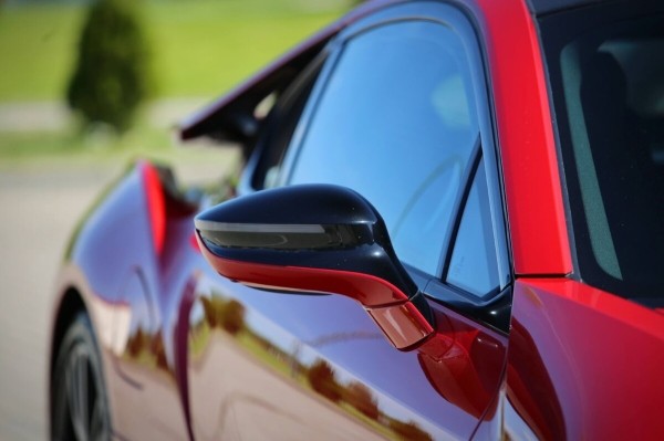 22-летний парень из Жодино купил BMW i8 за $100 тысяч — доволен?