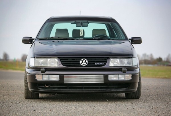 «Покраска обошлась в $3 200». В Беларуси нашли редкий VW Passat VR6 (B4)