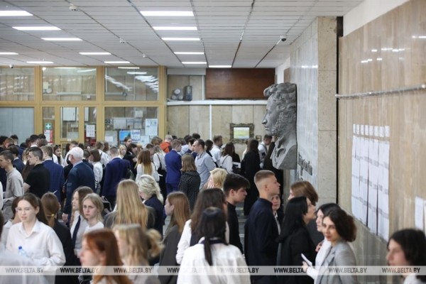 Централизованный экзамен в Бресте. Смотрите фоторепортаж