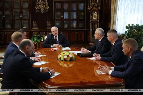 Сергеенко: Президент поручил проверить организацию централизованных экзаменов и разобраться с каждой поступившей жалобой