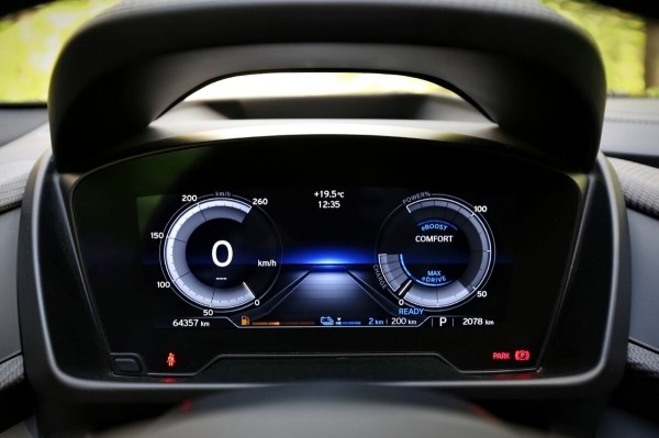 22-летний парень из Жодино купил BMW i8 за $100 тысяч — доволен?