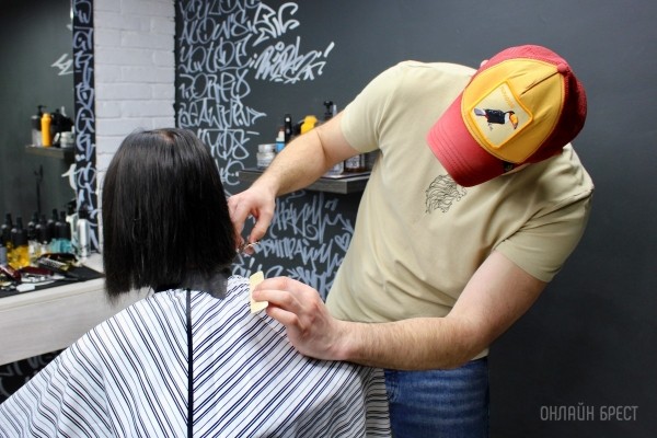 Вот что значит профессиональный уход для волос! Вместе оцениваем большой ассортимент инструментов и косметики в парикмахерском магазине «PROFISTYLE.BY» в Бресте Вот что значит профессиональный уход для волос! Вместе оцениваем большой ассортимент инструментов и косметики в парикмахерском магазине «PROFISTYLE.BY» в Бресте