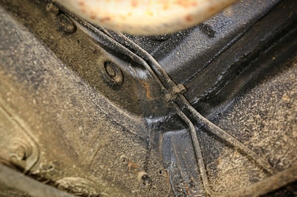 «Брал новым у дилера в 2009 году». Белорус показал VW Jetta 1.9 TDI, который до сих пор обслуживает у «официалов»