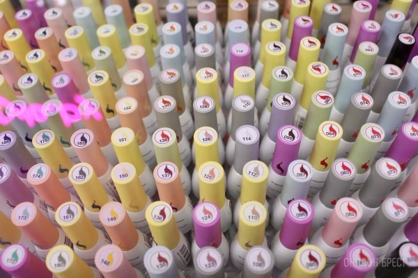 Вот что значит профессиональный уход для волос! Вместе оцениваем большой ассортимент инструментов и косметики в парикмахерском магазине «PROFISTYLE.BY» в Бресте Вот что значит профессиональный уход для волос! Вместе оцениваем большой ассортимент инструментов и косметики в парикмахерском магазине «PROFISTYLE.BY» в Бресте