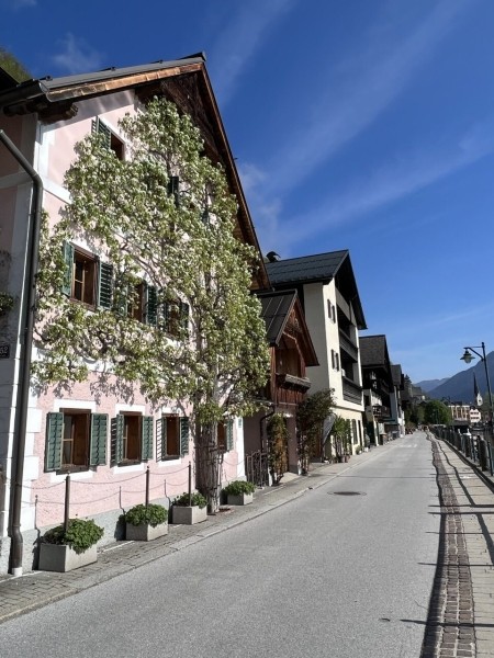 Белорусы потратили 3 000 евро в поездке по Европе на старенькой Mazda 3