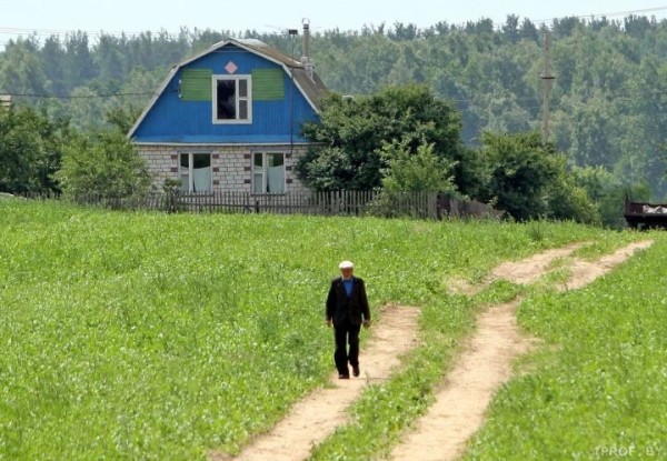 Можно ли на даче ходить голышом? А что со спиртным и музыкой? И о чём ещё следует знать дачнику?