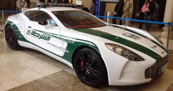 Топ-10 роскошных полицейских автомобилей Дубая