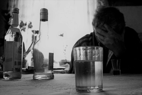 Белорус погиб от алкогольного отравления. Это антирекорд-2022 по этиловому спирту в крови – более 10 промилле