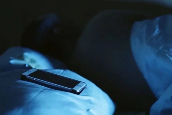 Гостья перевела себе деньги с карты хозяина, пока тот спал. Случай в Брестской области