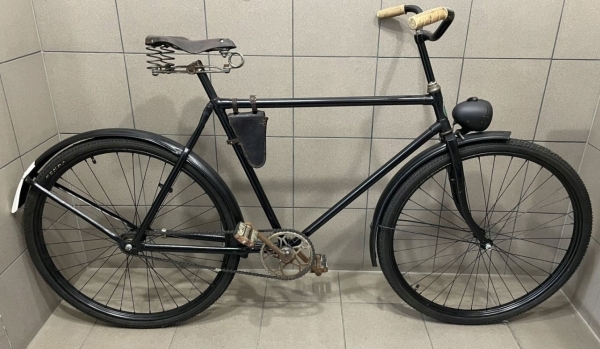 $1800 долларов за 90-летний велосипед? В Польше продают раритет белорусского производства