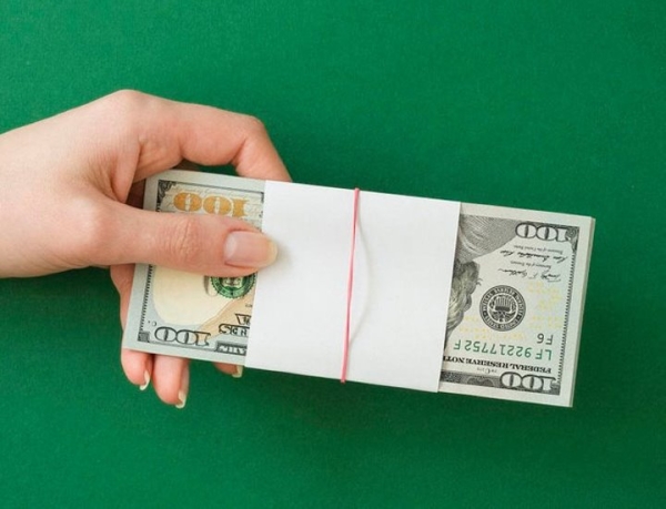 МНС рассказало, в каком случае не нужно платить налог с денежных переводов из-за границы МНС рассказало, в каком случае не нужно платить налог с денежных переводов из-за границы