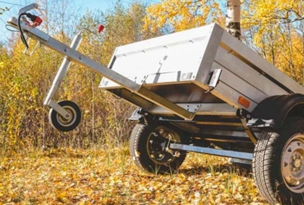 12 лет назад продал в Брестскую область. Мужчина хочет найти старый прицеп, за который платит налог