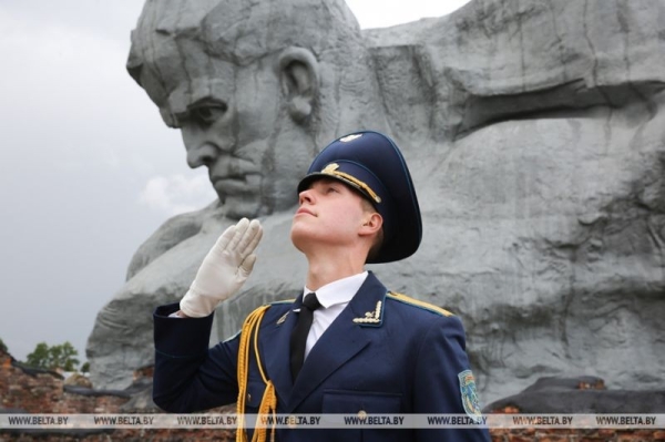Мемориал «Брестская крепость-герой» в фотоархиве