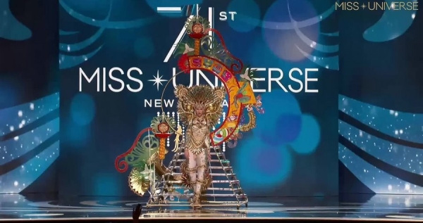 Титул «Мисс Вселенная» получила красавица из США. Она появилась в очень необычном костюме
