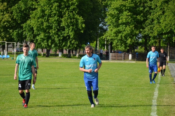 До скольки лет можно профессионально играть в футбол? Вы удивитесь