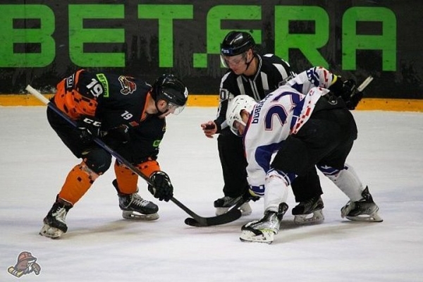 «Брест» добился победы в Солигорске над лидером чемпионата Беларуси по хоккею с шайбой