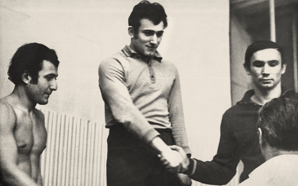 Спас людей из тонущего троллейбуса ценой карьеры. История советского пловца-супергероя