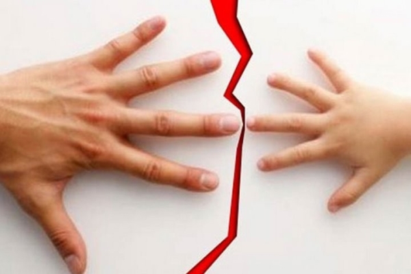 Суд лишил супружескую пару родительских прав. За что?