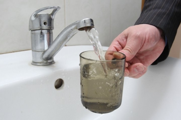 Что будет с организмом, если перестать пить воду? Отвечает нутрициолог