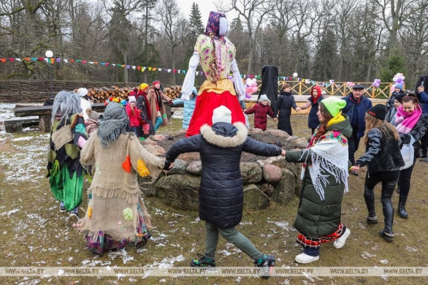 В «Беловежской пуще» Деда Мороза проводили в Антарктиду