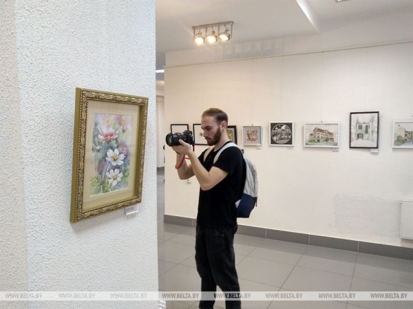 Юбилейную выставку молодых художников «Усе разам» презентовали в Бресте