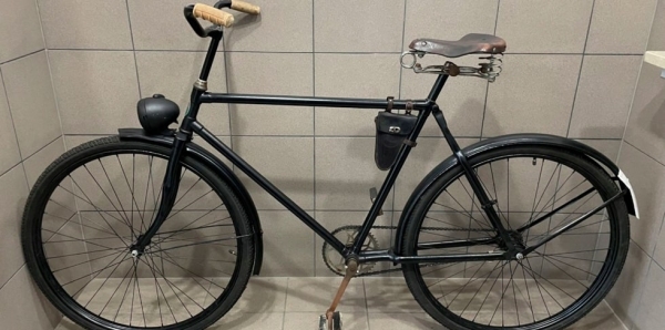 $1800 долларов за 90-летний велосипед? В Польше продают раритет белорусского производства