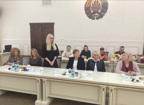 «20 красивых и успешных». В Брестском горисполкоме чествовали женщин