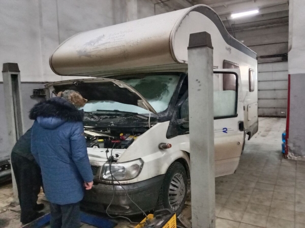 «На всю дорогу — 400 литров топлива». Белорус проехал на кемпере по России и рассказал о впечатлениях