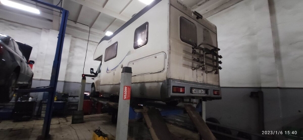 «На всю дорогу — 400 литров топлива». Белорус проехал на кемпере по России и рассказал о впечатлениях