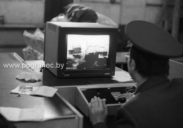 Это были «девяностые»… Брест. Вокзал. Таможня