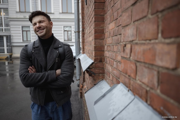 «Не выходил на улицу: казалось, я урод». Угадаете, сколько парень тратит на внешность?